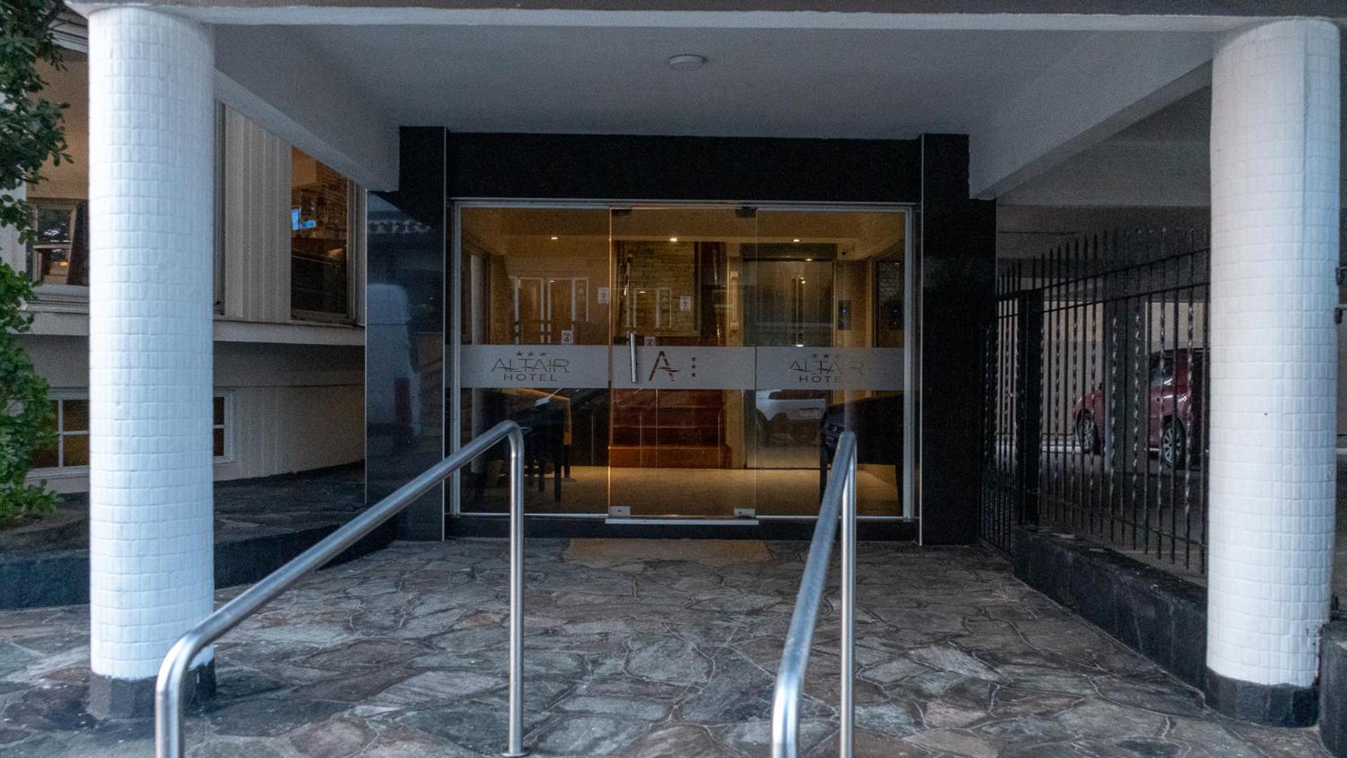 Altair Hotel Сан-Клементе-дель-Тую Экстерьер фото